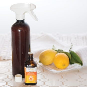 Shower Cleaner with Main Squeeze Essential Oil Blend